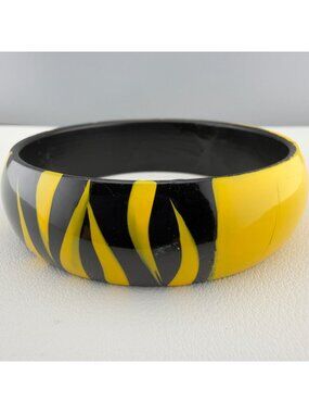 Vintage Bangle Bracelet Tiger Stripe Yellow Plastic Chunky Statement Retro Y2K